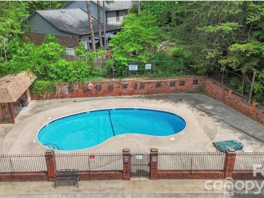 114 Ashleigh Court, Fort Mill, SC 29715.  MLS# CAR4390723, YatesRealty ID 29204. Community pool