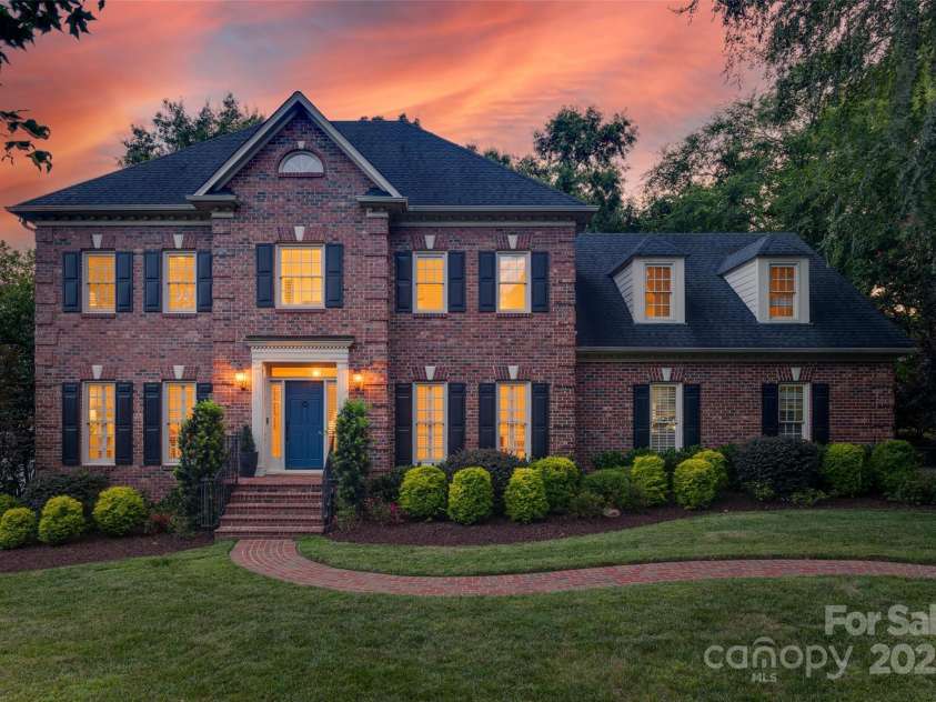 5510 Camilla Drive, Charlotte, NC 28226.  MLS# CAR4277273, YatesRealty ID 29204. 