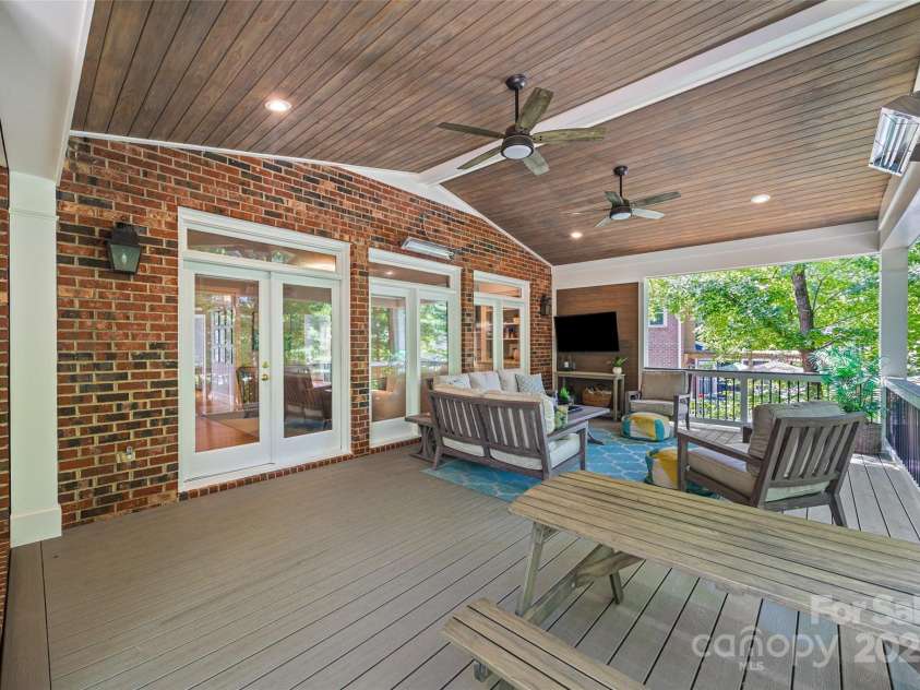 5510 Camilla Drive, Charlotte, NC 28226.  MLS# CAR4277273, YatesRealty ID 29204. 