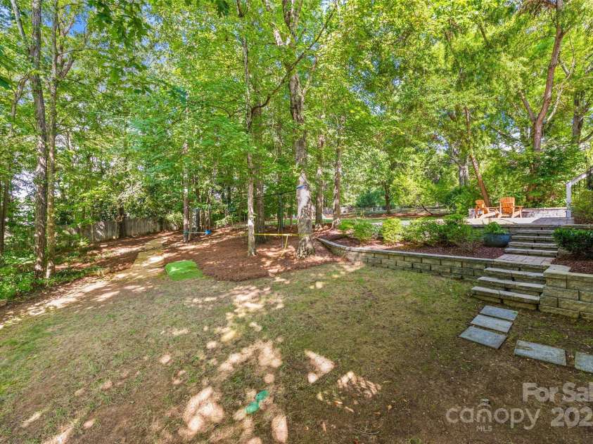 5510 Camilla Drive, Charlotte, NC 28226.  MLS# CAR4277273, YatesRealty ID 29204. 