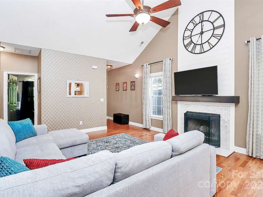 13929 Hastings Farm Road, Huntersville, NC 28078.  MLS# CAR4278297, YatesRealty ID 29206. 