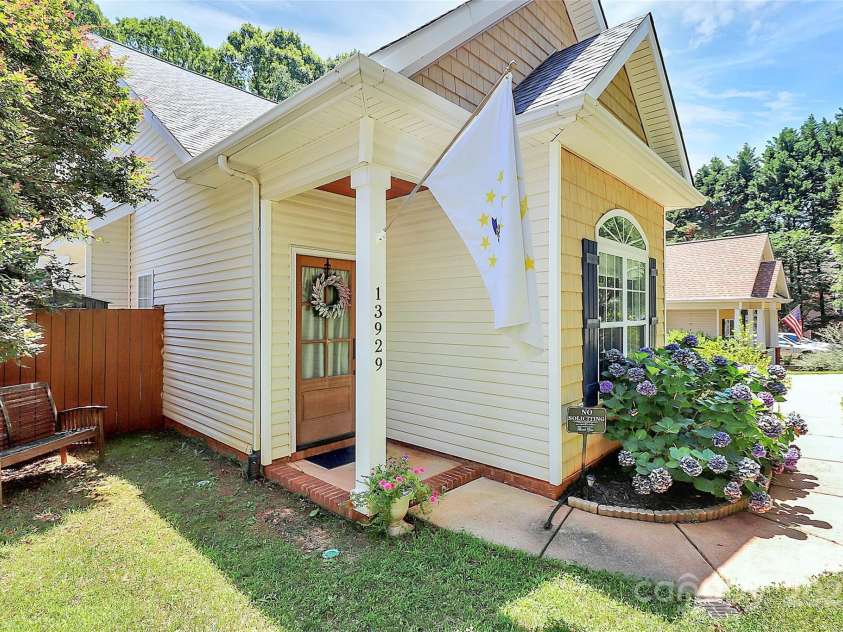 13929 Hastings Farm Road, Huntersville, NC 28078.  MLS# CAR4278297, YatesRealty ID 29206. 