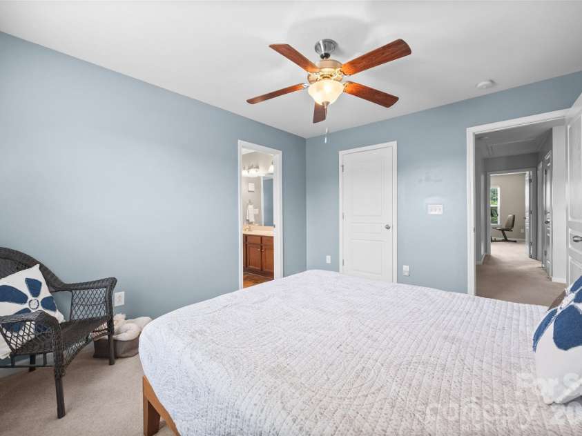 913 Vogel Way, Fort Mill, SC 29715.  MLS# CAR4387376, YatesRealty ID 29207. 