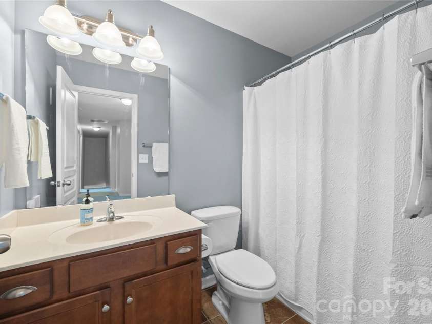 913 Vogel Way, Fort Mill, SC 29715.  MLS# CAR4387376, YatesRealty ID 29207. 