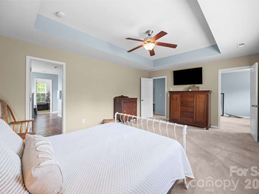 913 Vogel Way, Fort Mill, SC 29715.  MLS# CAR4387376, YatesRealty ID 29207. 