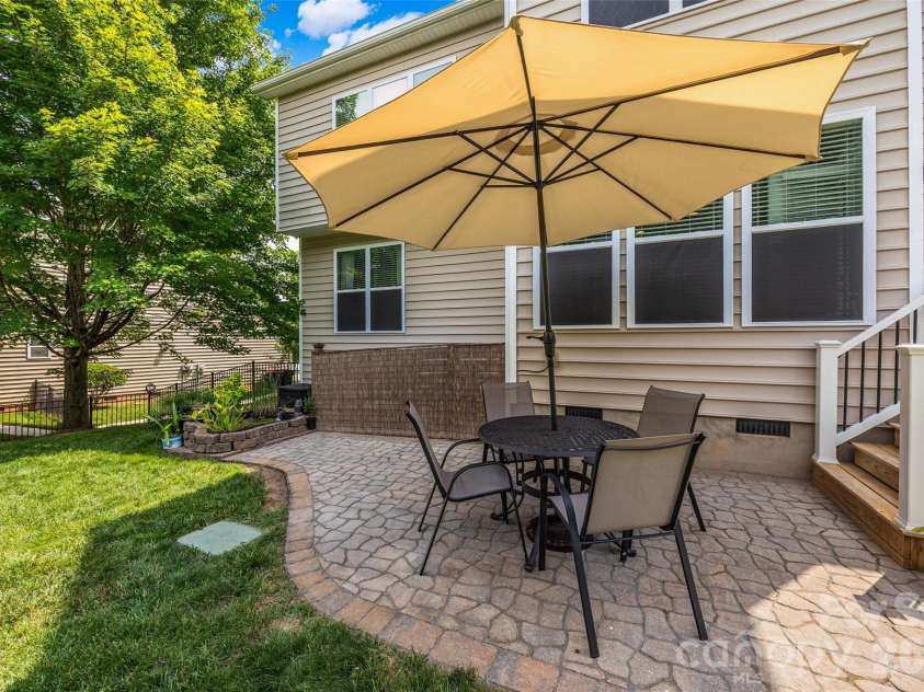 913 Vogel Way, Fort Mill, SC 29715.  MLS# CAR4387376, YatesRealty ID 29207. 