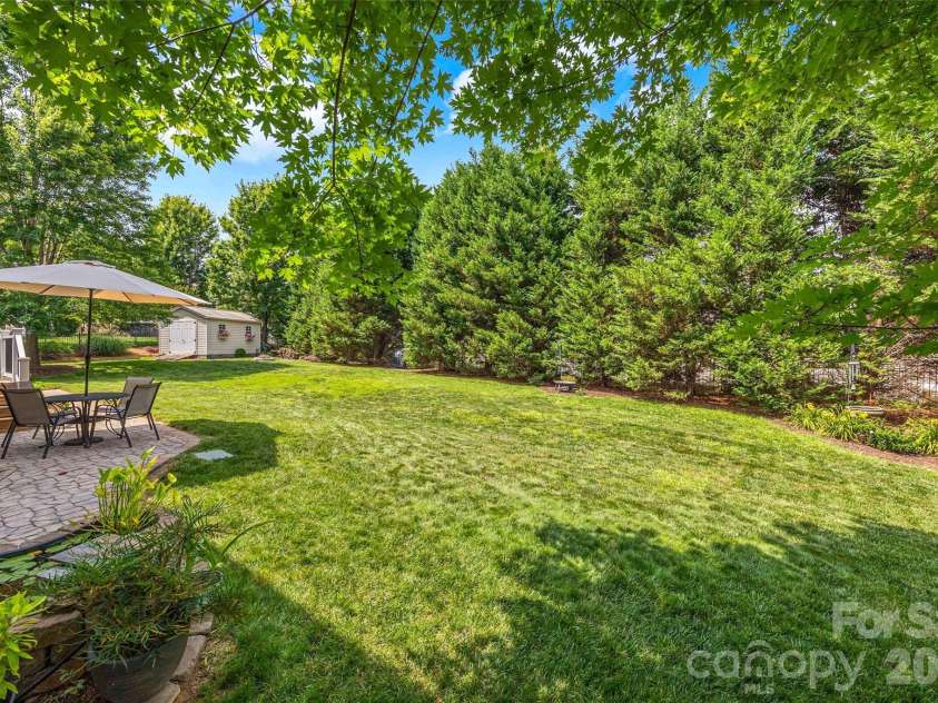 913 Vogel Way, Fort Mill, SC 29715.  MLS# CAR4387376, YatesRealty ID 29207. 