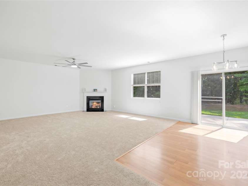 2316 Savannah Hills Drive, Matthews, NC 28105.  MLS# CAR4276271, YatesRealty ID 29208. 