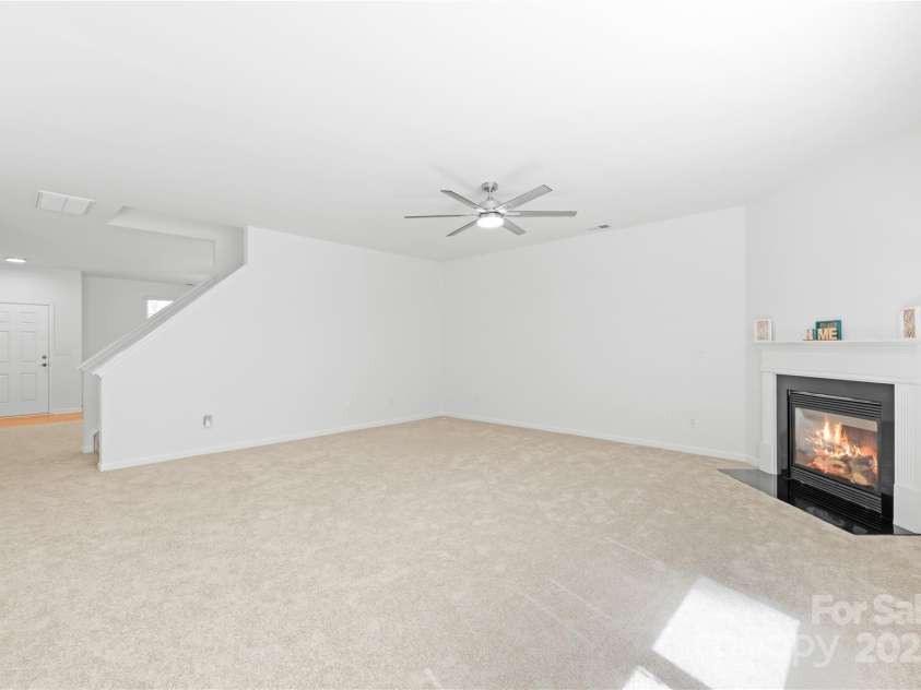 2316 Savannah Hills Drive, Matthews, NC 28105.  MLS# CAR4276271, YatesRealty ID 29208. 