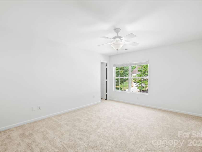 2316 Savannah Hills Drive, Matthews, NC 28105.  MLS# CAR4276271, YatesRealty ID 29208. 
