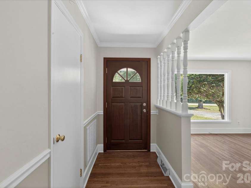 2645 Walker Road, Matthews, NC 28105.  MLS# CAR4382733, YatesRealty ID 29208. 