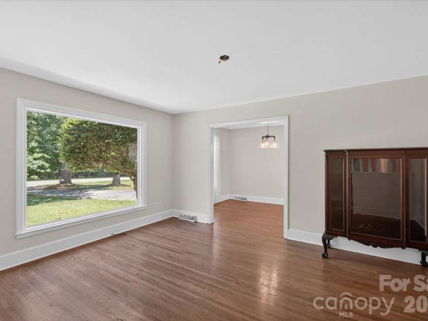 2645 Walker Road, Matthews, NC 28105.  MLS# CAR4382733, YatesRealty ID 29208. 