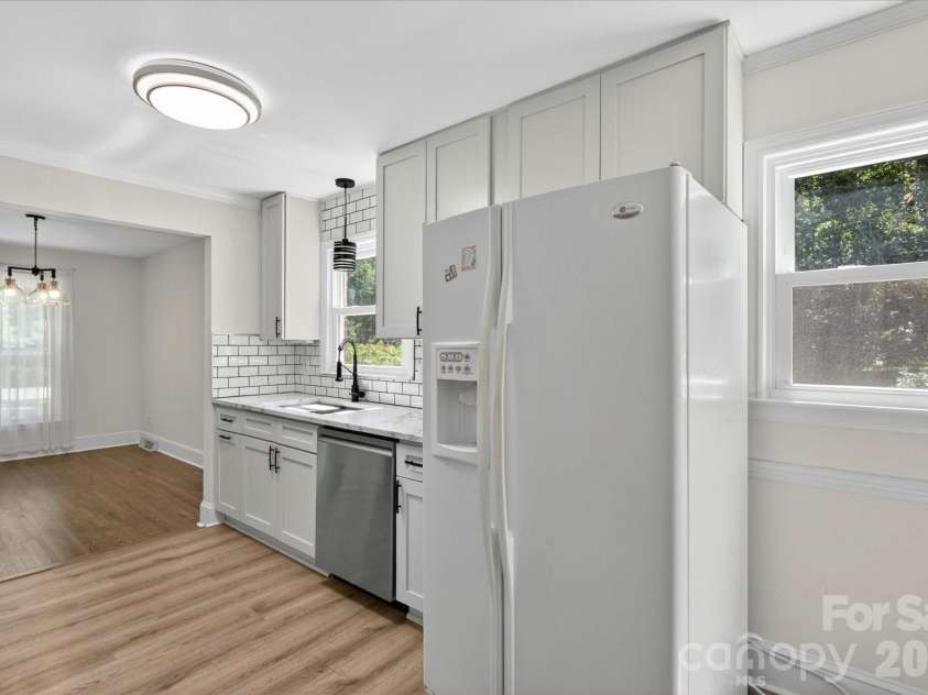 2645 Walker Road, Matthews, NC 28105.  MLS# CAR4382733, YatesRealty ID 29208. 