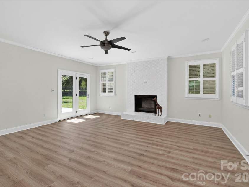 2645 Walker Road, Matthews, NC 28105.  MLS# CAR4382733, YatesRealty ID 29208. 