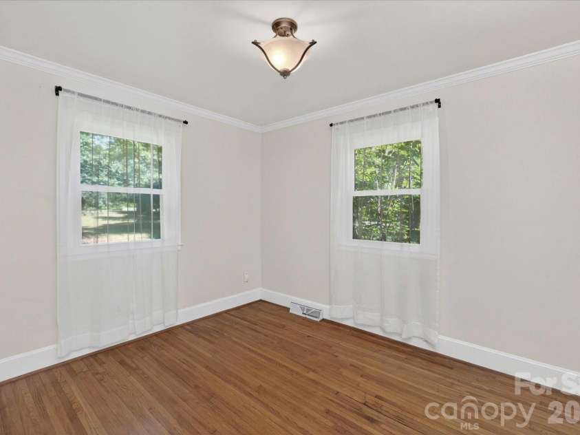 2645 Walker Road, Matthews, NC 28105.  MLS# CAR4382733, YatesRealty ID 29208. 