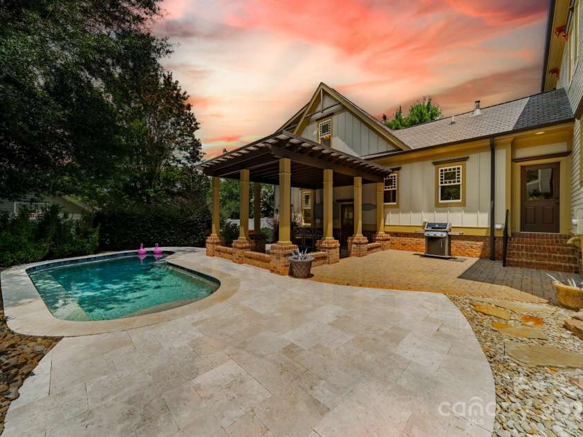 406 Bullfinch Bend, Fort Mill, SC 29708.  MLS# CAR4284249, YatesRealty ID 29210. 