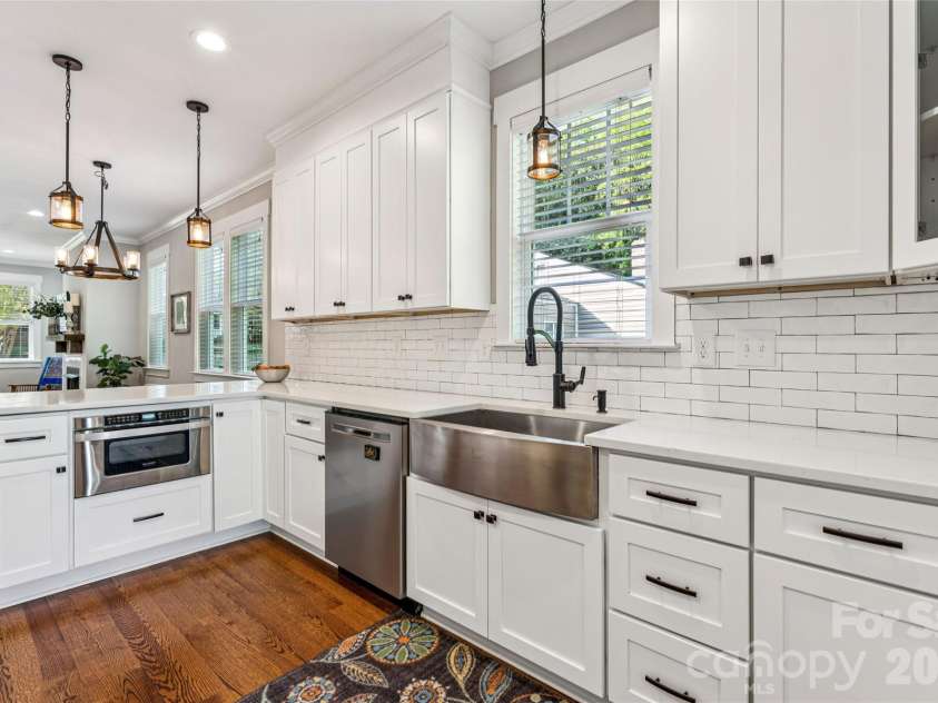111 Turner Avenue, Charlotte, NC 28216.  MLS# CAR4367632, YatesRealty ID 29211. 