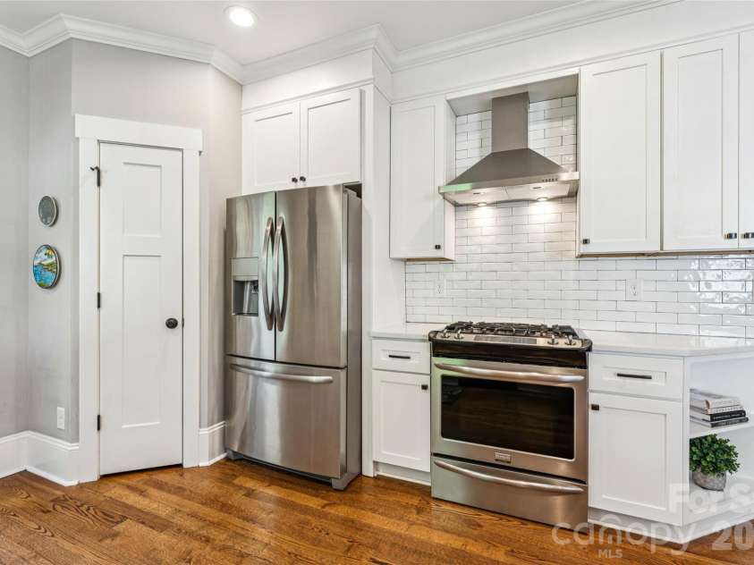 111 Turner Avenue, Charlotte, NC 28216.  MLS# CAR4367632, YatesRealty ID 29211. 