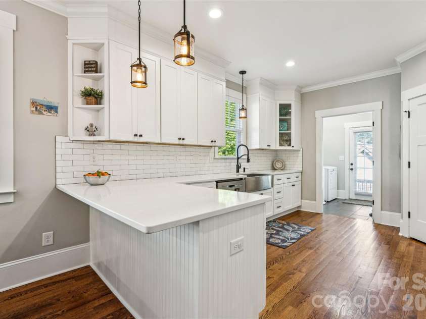111 Turner Avenue, Charlotte, NC 28216.  MLS# CAR4367632, YatesRealty ID 29211. 
