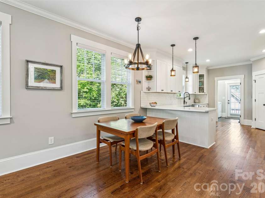 111 Turner Avenue, Charlotte, NC 28216.  MLS# CAR4367632, YatesRealty ID 29211. 
