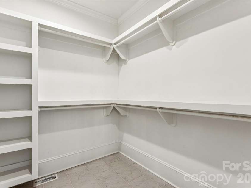111 Turner Avenue, Charlotte, NC 28216.  MLS# CAR4367632, YatesRealty ID 29211. 