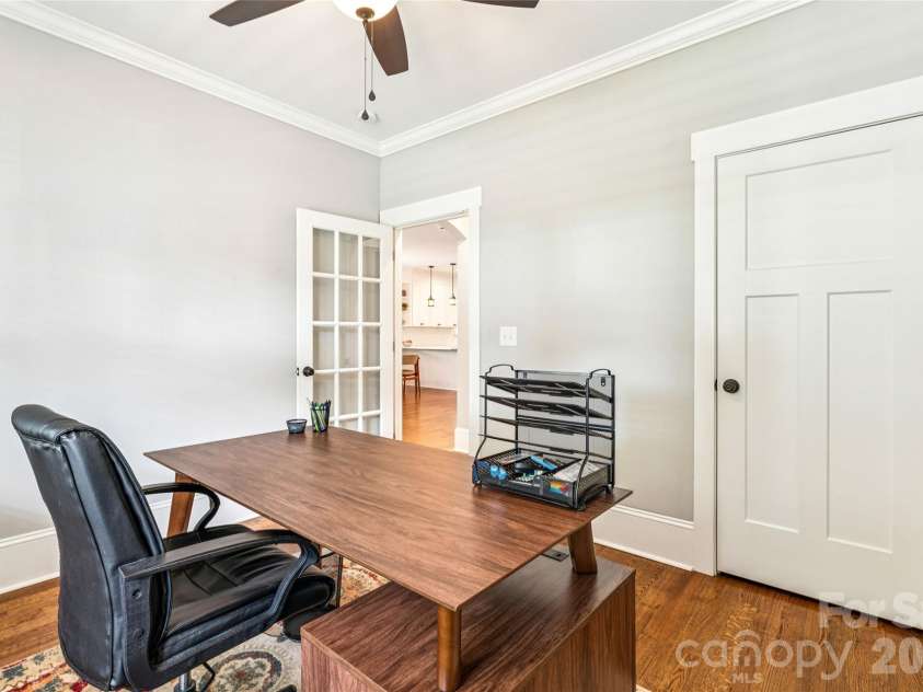 111 Turner Avenue, Charlotte, NC 28216.  MLS# CAR4367632, YatesRealty ID 29211. 