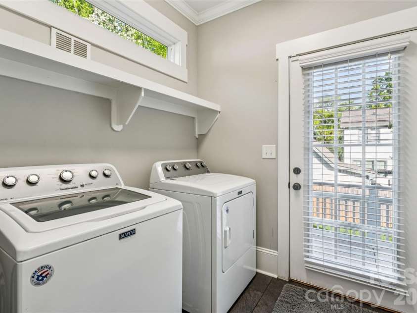 111 Turner Avenue, Charlotte, NC 28216.  MLS# CAR4367632, YatesRealty ID 29211. 