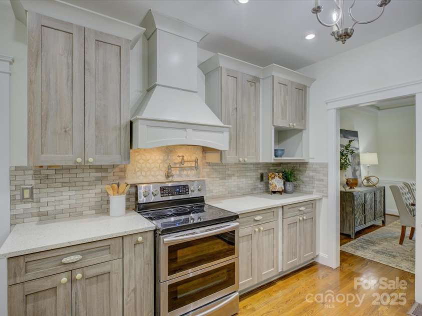8508 Sandowne Lane, Huntersville, NC 28078.  MLS# CAR4270595, YatesRealty ID 29212. 