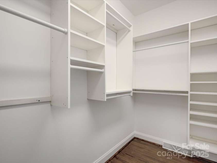 8508 Sandowne Lane, Huntersville, NC 28078.  MLS# CAR4270595, YatesRealty ID 29212. 