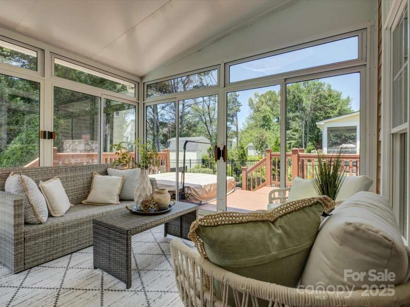 8508 Sandowne Lane, Huntersville, NC 28078.  MLS# CAR4270595, YatesRealty ID 29212. 