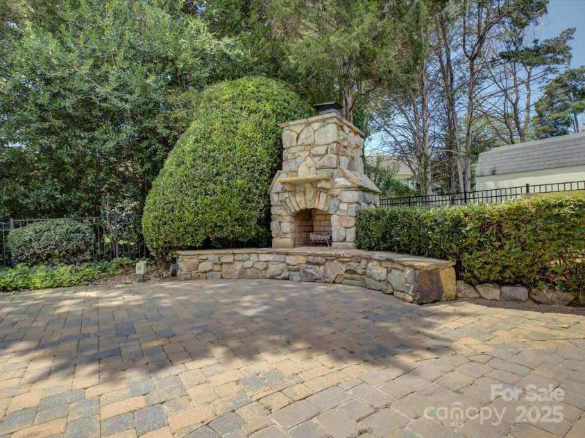 8508 Sandowne Lane, Huntersville, NC 28078.  MLS# CAR4270595, YatesRealty ID 29212. 