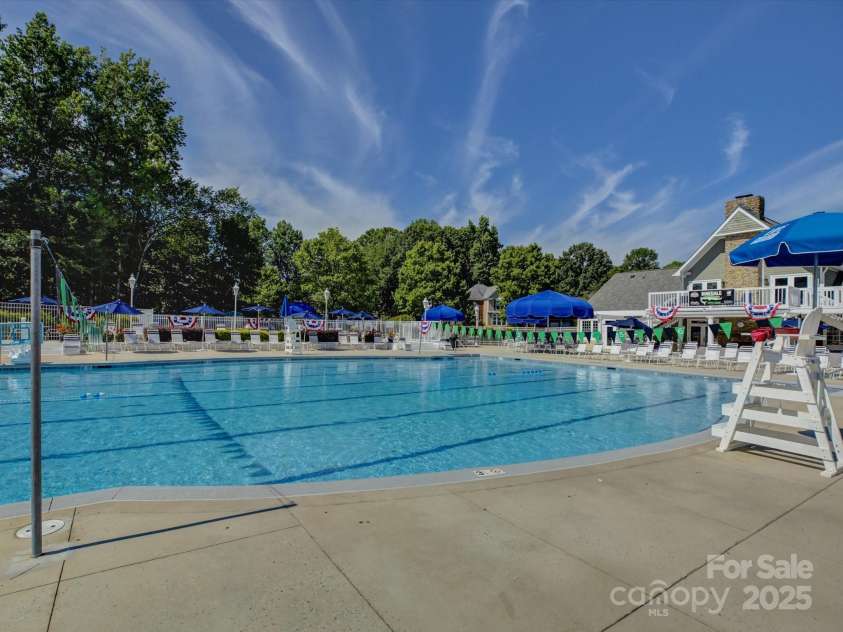 8508 Sandowne Lane, Huntersville, NC 28078.  MLS# CAR4270595, YatesRealty ID 29212. 