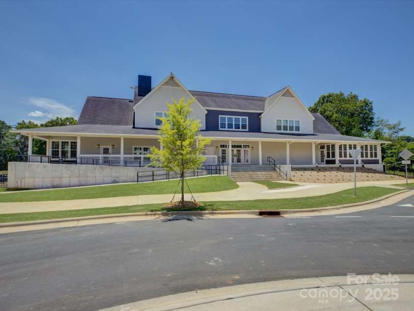 8508 Sandowne Lane, Huntersville, NC 28078.  MLS# CAR4270595, YatesRealty ID 29212. 