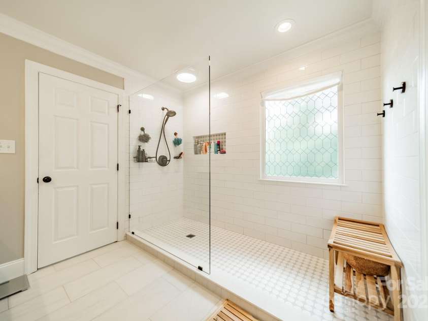 446 Farm Branch Drive, Fort Mill, SC 29715.  MLS# CAR4276581, YatesRealty ID 29213. 