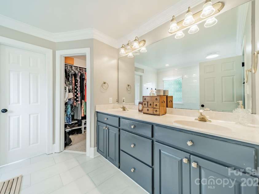446 Farm Branch Drive, Fort Mill, SC 29715.  MLS# CAR4276581, YatesRealty ID 29213. 