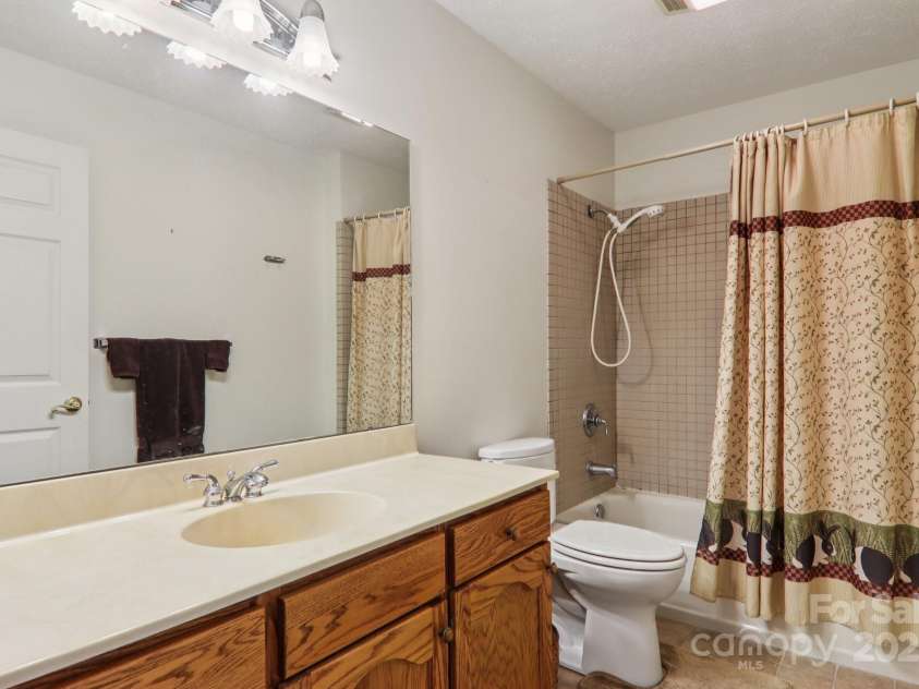 110 Pinellas Lane, Waynesville, NC 28785.  MLS# CAR4282564, YatesRealty ID 29215. 