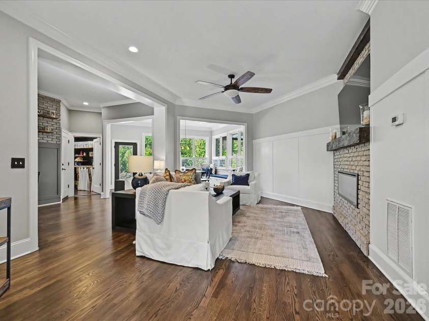 17626 Spinnakers Reach Drive, Cornelius, NC 28031.  MLS# CAR4384271, YatesRealty ID 29216. 