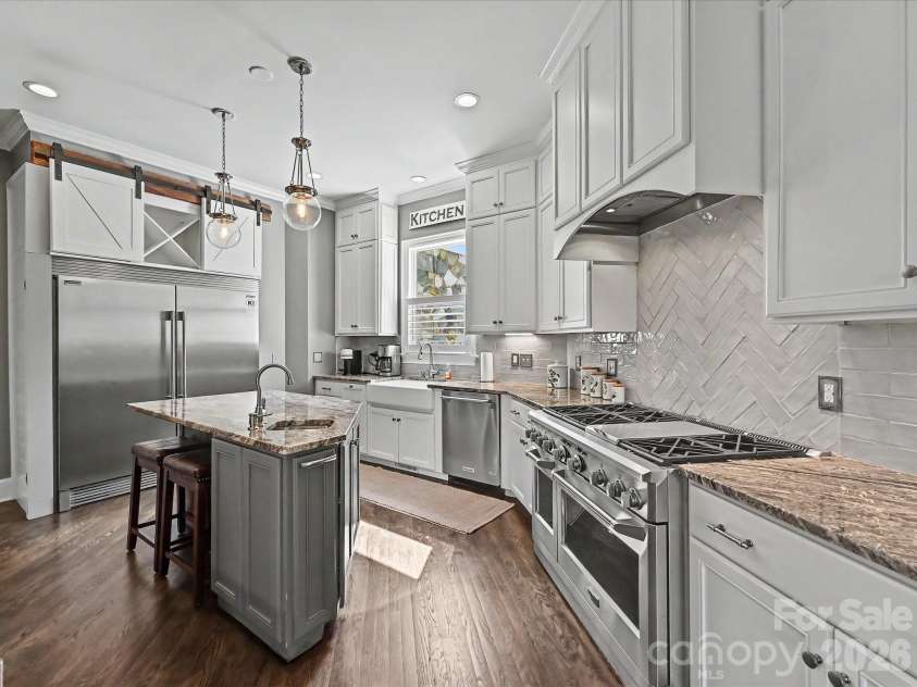 17626 Spinnakers Reach Drive, Cornelius, NC 28031.  MLS# CAR4384271, YatesRealty ID 29216. 