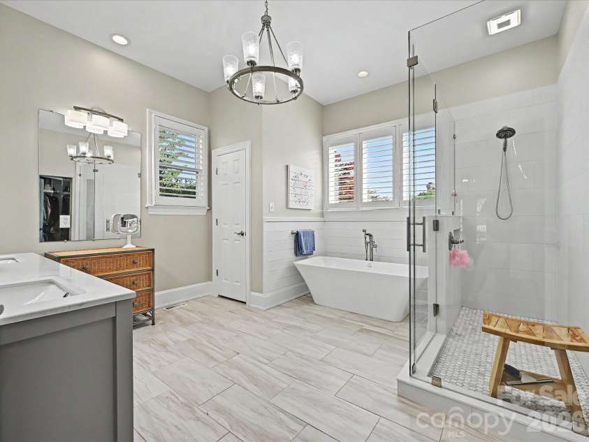 17626 Spinnakers Reach Drive, Cornelius, NC 28031.  MLS# CAR4384271, YatesRealty ID 29216. 
