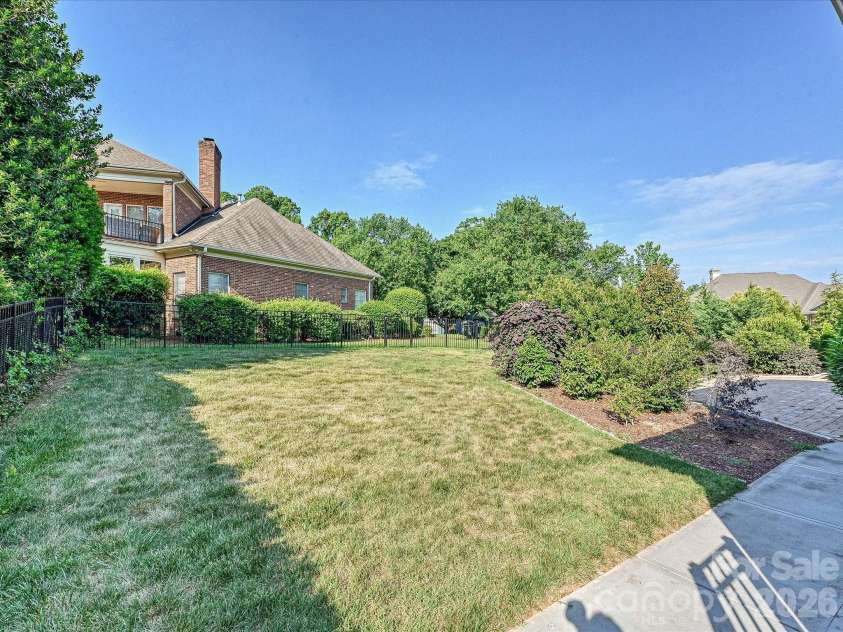 17626 Spinnakers Reach Drive, Cornelius, NC 28031.  MLS# CAR4384271, YatesRealty ID 29216. 