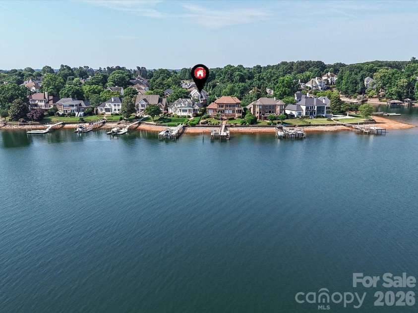 17626 Spinnakers Reach Drive, Cornelius, NC 28031.  MLS# CAR4384271, YatesRealty ID 29216. 