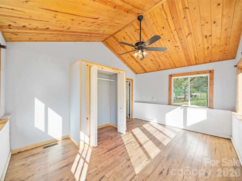 370 Bear Creek Church Road, Bakersville, NC 28705.  MLS# CAR4391830, YatesRealty ID 29218. 