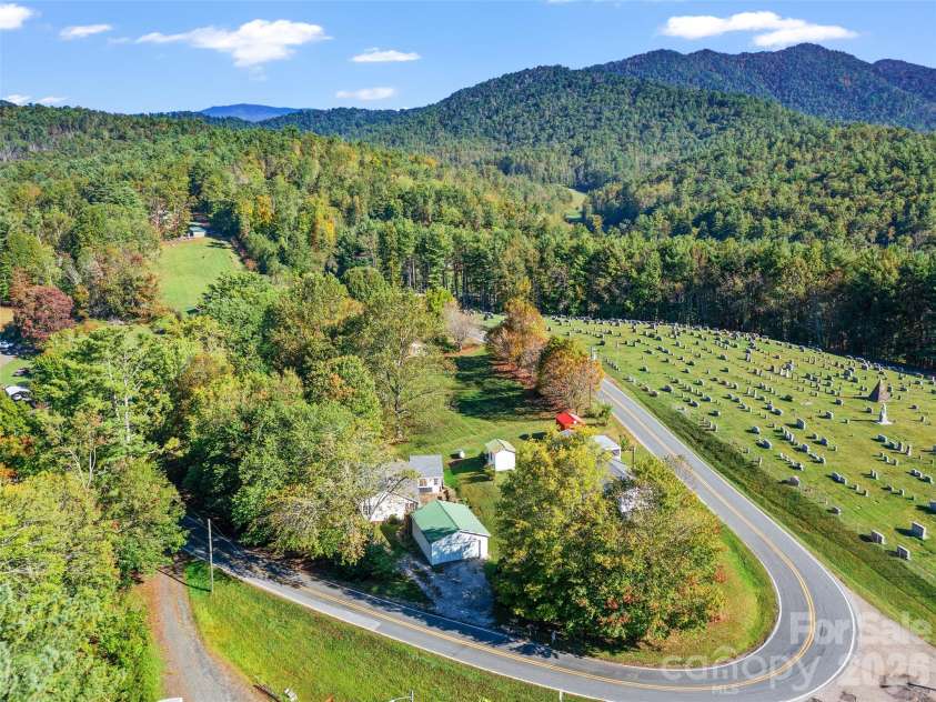 370 Bear Creek Church Road, Bakersville, NC 28705.  MLS# CAR4391830, YatesRealty ID 29218. 
