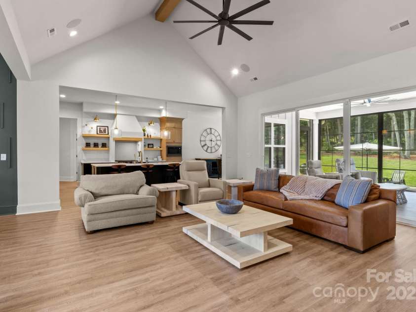 4465 Brancer Lane, Lincolnton, NC 28092.  MLS# CAR4285250, YatesRealty ID 29218. 