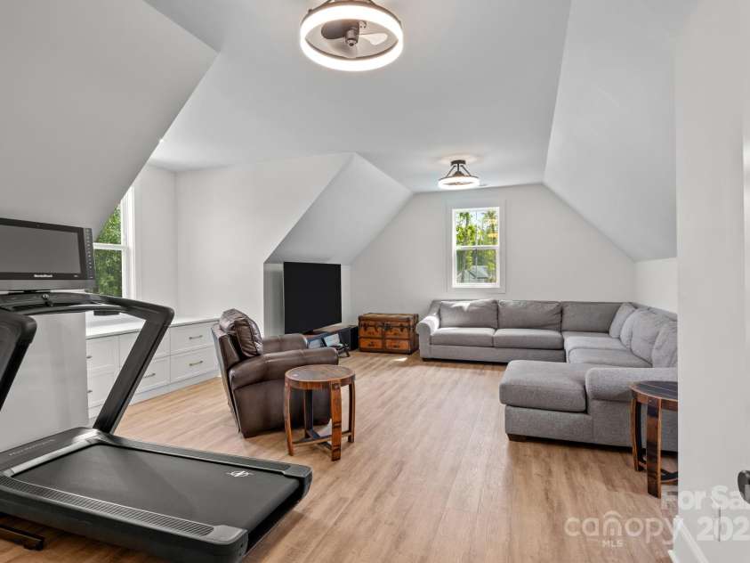 4465 Brancer Lane, Lincolnton, NC 28092.  MLS# CAR4285250, YatesRealty ID 29218. 