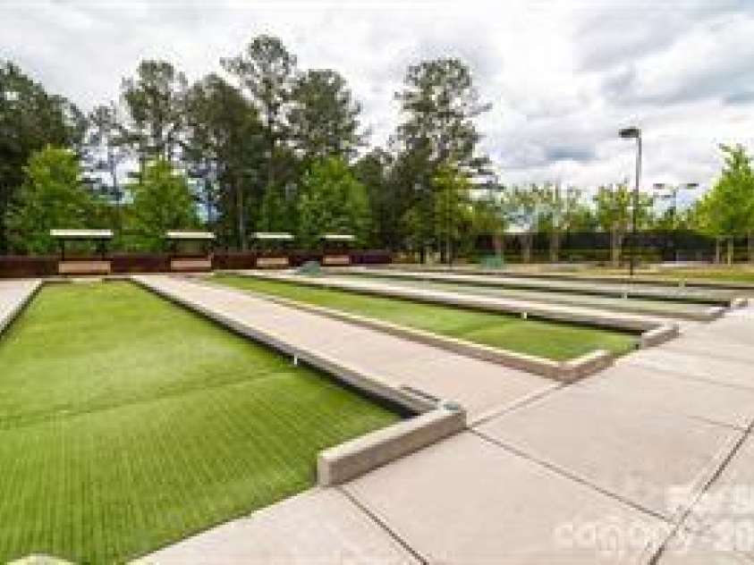 8036 Crater Lake Drive, Fort Mill, SC 29707.  MLS# CAR4390764, YatesRealty ID 29219. 