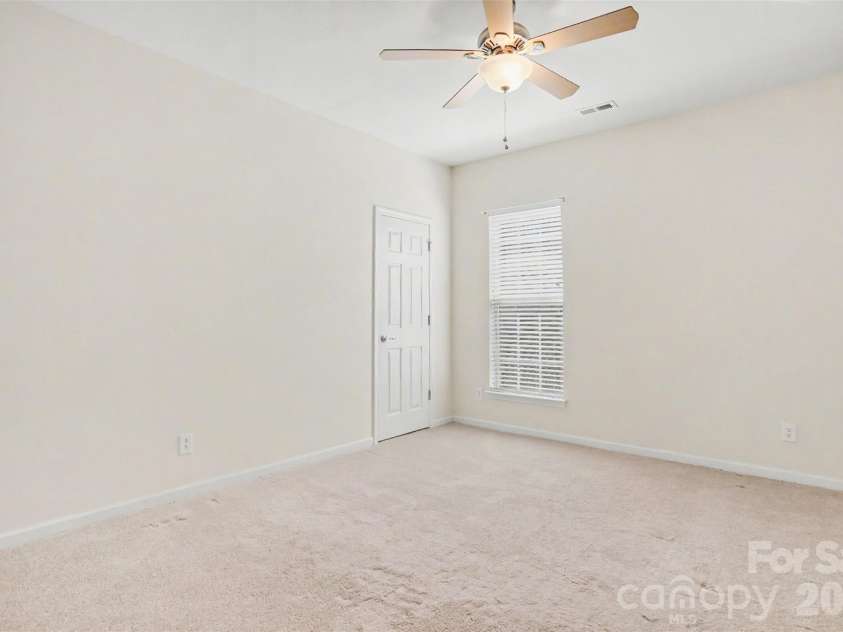 8036 Crater Lake Drive, Fort Mill, SC 29707.  MLS# CAR4390764, YatesRealty ID 29219. Bedoom
