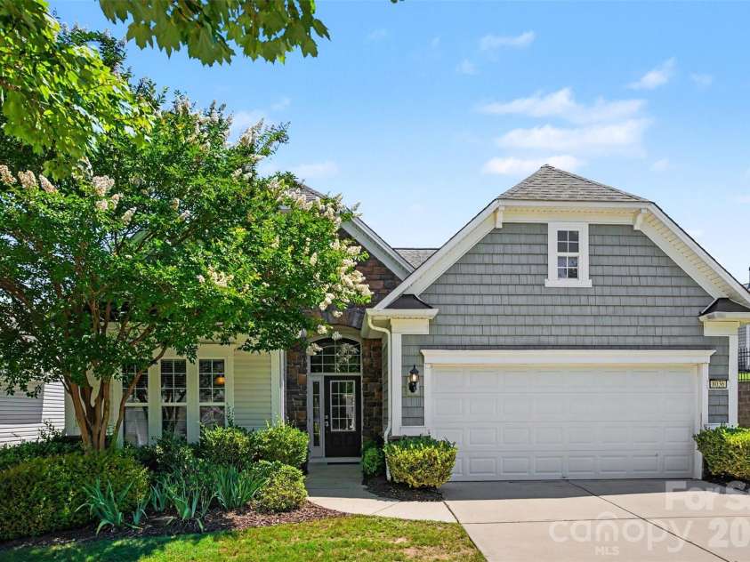 8036 Crater Lake Drive, Fort Mill, SC 29707.  MLS# CAR4390764, YatesRealty ID 29219. Front of home