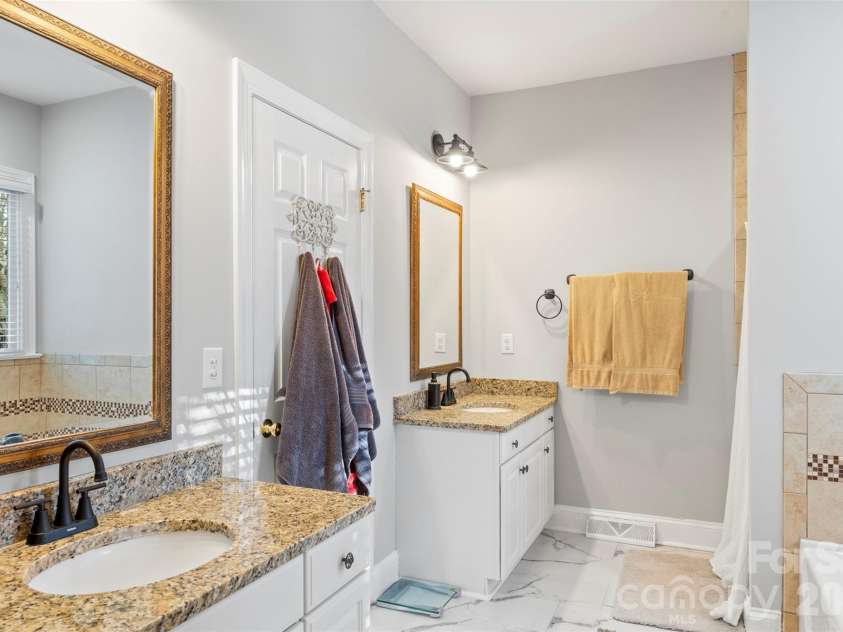 123 Wildiris Drive, Mooresville, NC 28117.  MLS# CAR4334938, YatesRealty ID 2922. 