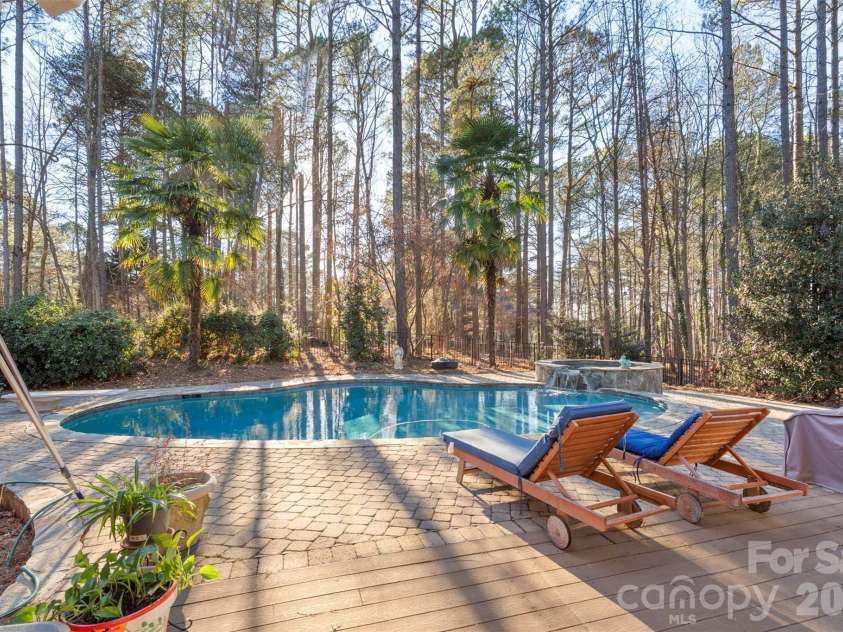 123 Wildiris Drive, Mooresville, NC 28117.  MLS# CAR4334938, YatesRealty ID 2922. 